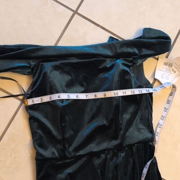 NWT After Six Draped Cuff Off-the-Shoulder Velvet Maxi Dress Pockets Evergreen 8 - Picture 8 of 15